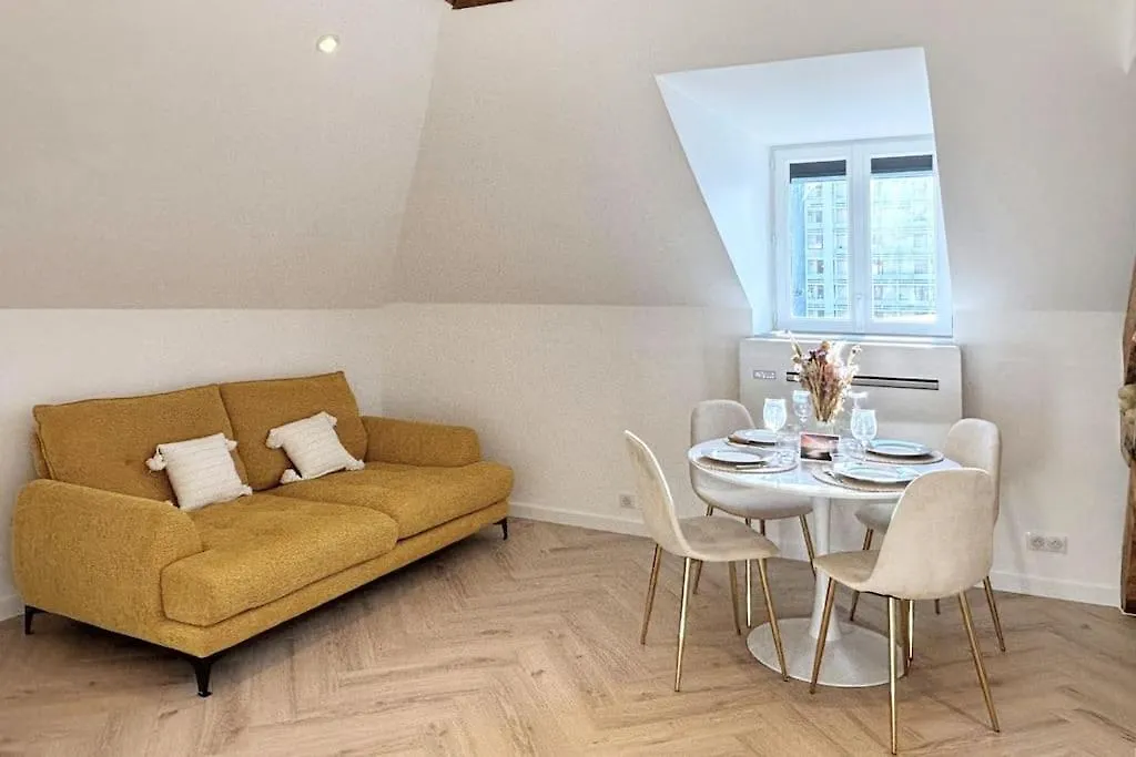 Le Serenite, T2 Hyper Centre, Calme Et Cosy Annecy